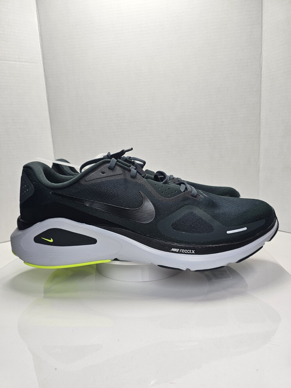 Nike Structure 26 Men's Size 15 Seaweed Black Volt Running Shoes HJ1102-300 New